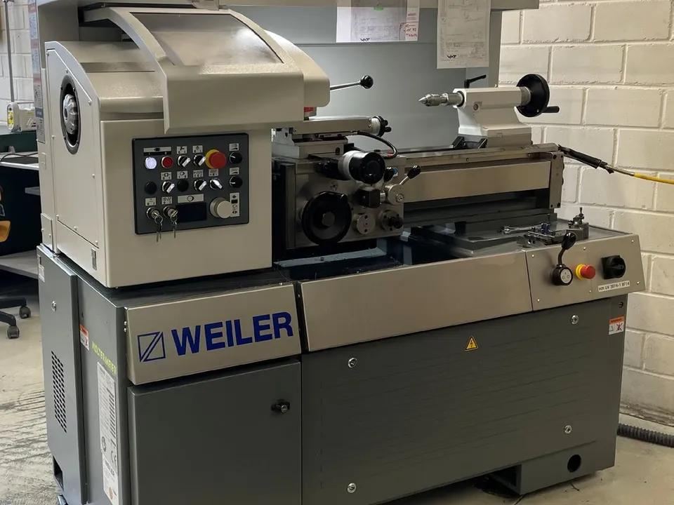 Drehbank in der CNC-Werkstatt